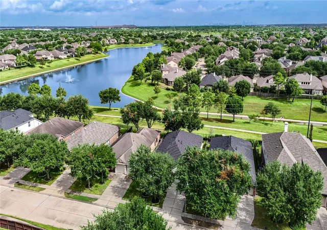 Photo 36 of Single family home for sale at 13401 Highland Lake Ln, Pearland, TX 77584 | MLS# 54463345 | Listing updated on 2026-10-09