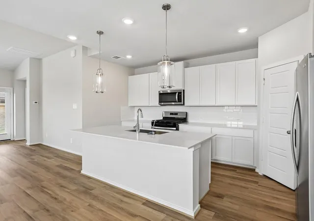 Photo 2 of Single family home for sale at 31106 Amalfi Cliff Dr, Huffman, TX 77336 | MLS# 37066840 | Listing updated on 2026-09-15