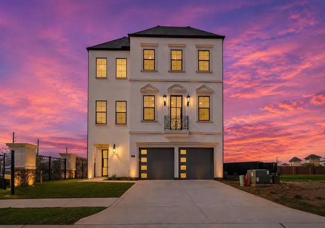 Photo 1 of Mansion for sale at 4707 Sunset Cir, Sugar Land, TX 77479 | MLS# 30042802 | Listing updated on 2026-10-07