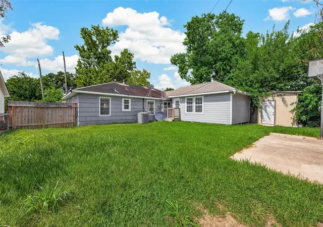 Photo 3 of Single family home for sale at 10601 Ambursen St, Houston, TX 77034 | MLS# 24291503 | Listing updated on 2026-09-16