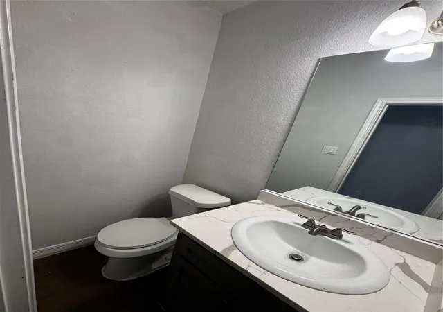 Photo 2 of Single family home for sale at 8205 Oak Knoll Ln #A, Houston, TX 77028 | MLS# 24319308 | Listing updated on 2026-09-24
