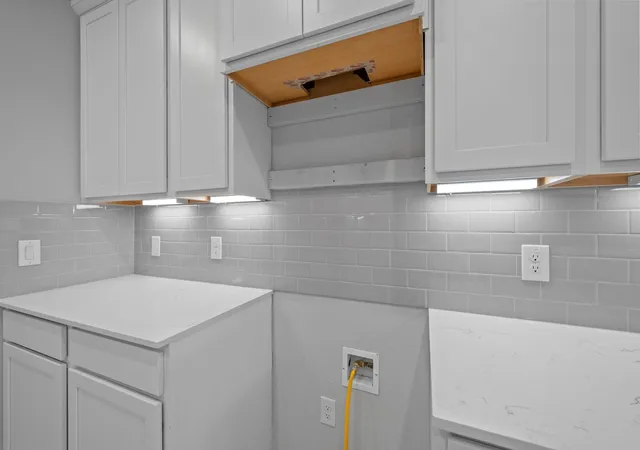 Photo 3 of Single family home for sale at 613 Juniper Hts Ln, Waller, TX 77484 | MLS# 39281192 | Listing updated on 2026-09-18