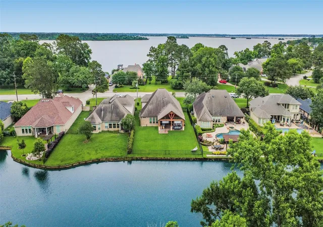 Photo 3 of Single family home for sale at 21011 Atascocita Point Dr, Humble, TX 77346 | MLS# 41738145 | Listing updated on 2026-10-04