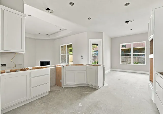 Photo 4 of Single family home for sale at 2004 Lola Ln, Bryan, TX 77807 | MLS# 48154370 | Listing updated on 2026-09-24
