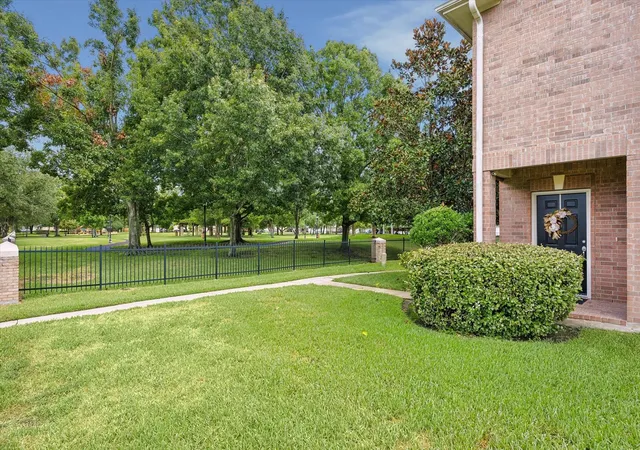 Photo 2 of Townhouse for sale at 607 Travis St #9, Webster, TX 77598 | MLS# 49499744 | Listing updated on 2026-09-28