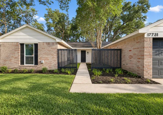 Photo 2 of Sale Pending at 17731 Heritage Cvs Ct, Webster, TX 77598 | MLS# 56658266 | Listing updated on 2026-10-04