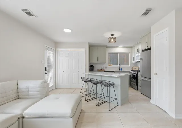 Photo 3 of Single family home for sale at 3946 Mossy Pl Ln, Spring, TX 77388 | MLS# 8526029 | Listing updated on 2026-10-12