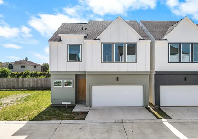 Photo 1 of Single family home for sale at 12804 Buffalo Wells Dr, Houston, TX 77045 | MLS# 74477995 | Listing updated on 2026-09-12