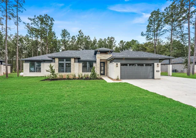 Photo 3 of Single family home for sale at 13656 Armstrong St, Conroe, TX 77303 | MLS# 71739686 | Listing updated on 2026-10-09