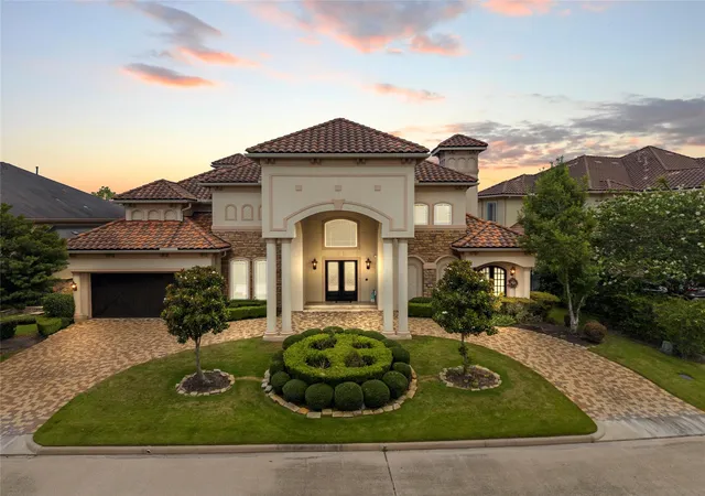 Photo 1 of Mansion for sale at 11822 Montmarte Blvd, Houston, TX 77082 | MLS# 23384825 | Listing updated on 2026-09-03