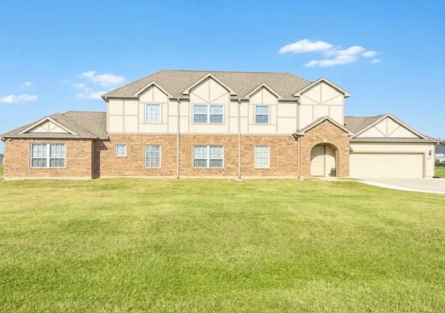 Photo 1 of Single family home for sale at 915 Lakeland Cir, Rosharon, TX 77583 | MLS# 37336138 | Listing updated on 2026-09-07