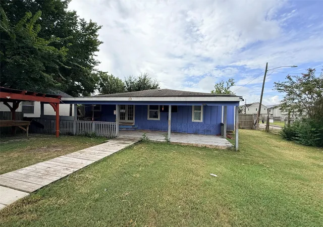 Photo 2 of Single family home for sale at 4602 Nichols St, Houston, TX 77020 | MLS# 91069846 | Listing updated on 2026-09-10