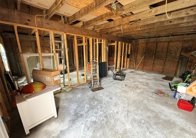 Photo 3 of Single family home for sale at 4602 Nichols St, Houston, TX 77020 | MLS# 91069846 | Listing updated on 2026-09-10