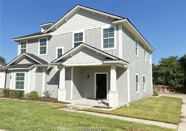 Photo 1 of Single family home for sale at 1637 Park Pl, College Station, TX 77840 | MLS# 26781700 | Listing updated on 2026-09-26