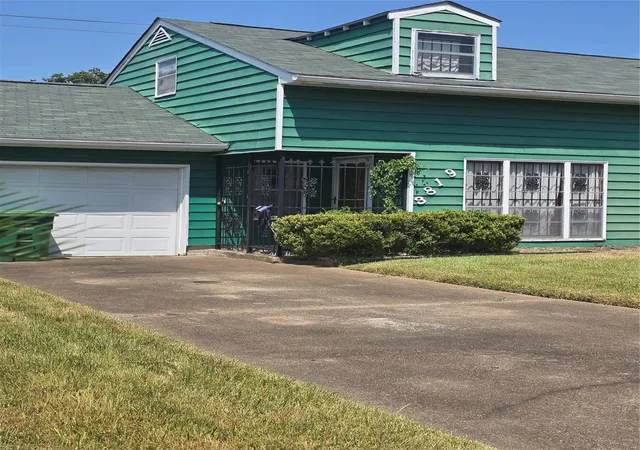 Photo 2 of Single family home for sale at 3819 Alberta St, Houston, TX 77021 | MLS# 39801732 | Listing updated on 2026-09-13
