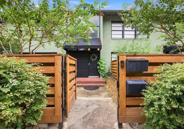 Photo 2 of Sale Pending at 1703 Albans Rd, Houston, TX 77005 | MLS# 26850330 | Listing updated on 2026-10-02