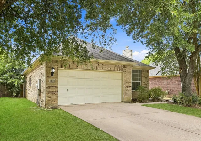 Photo 3 of Single family home for sale at 3719 Nichols Ave, Dickinson, TX 77539 | MLS# 83813280 | Listing updated on 2026-09-18