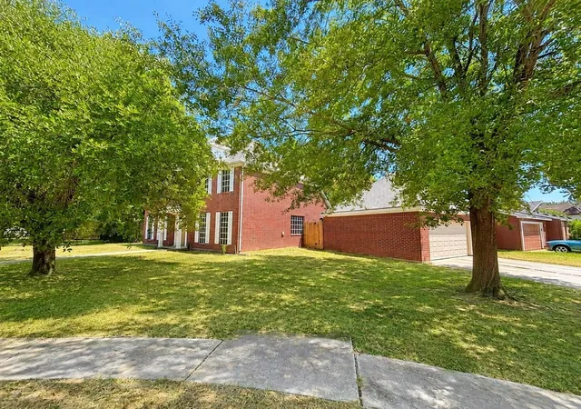 Photo 3 of Single family home for sale at 13402 Balcrest Dr, Houston, TX 77070 | MLS# 36488002 | Listing updated on 2026-09-19