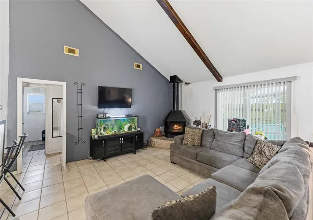 Photo 3 of Single family home for sale at 1114 Mustang Trl, Kingwood, TX 77339 | MLS# 15039805 | Listing updated on 2026-09-07