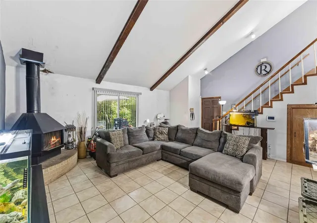 Photo 4 of Single family home for sale at 1114 Mustang Trl, Kingwood, TX 77339 | MLS# 15039805 | Listing updated on 2026-09-07