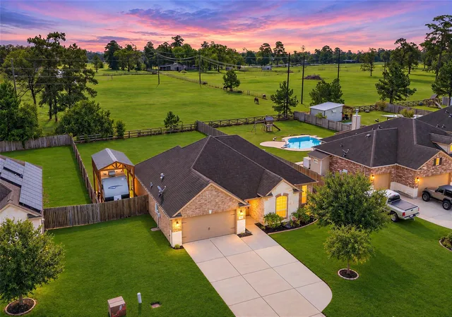 Photo 1 of Single family home for sale at 18803 Maverick Ranch Rd E, Magnolia, TX 77355 | MLS# 25232814 | Listing updated on 2026-09-21