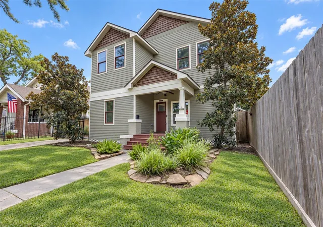 Photo 3 of Single family home for sale at 4534 Woodside St, Houston, TX 77023 | MLS# 26880746 | Listing updated on 2026-09-24