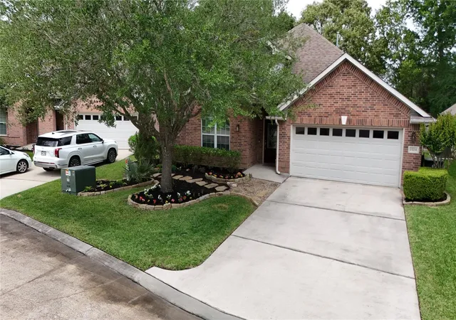 Photo 2 of Single family home for sale at 15234 Scenic Forest Dr, Conroe, TX 77384 | MLS# 82711587 | Listing updated on 2026-09-26
