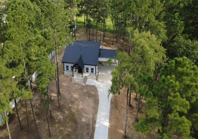 Photo 3 of Single family home for sale at 5054 Hickory Hl Rd, Navasota, TX 77868 | MLS# 11257597 | Listing updated on 2026-09-04