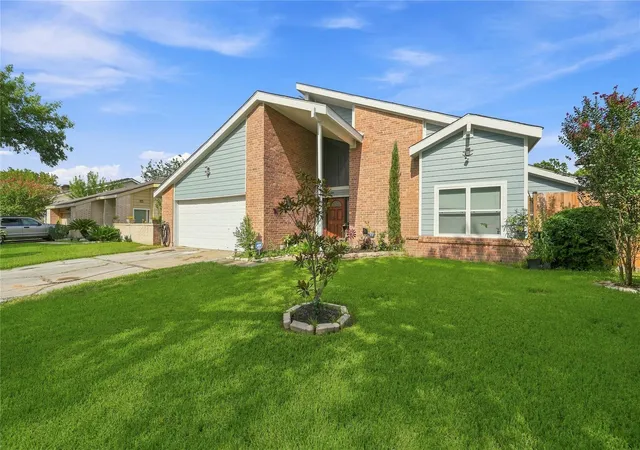 Photo 1 of Single family home for sale at 12331 Silo Ln, Houston, TX 77071 | MLS# 23840841 | Listing updated on 2026-09-13