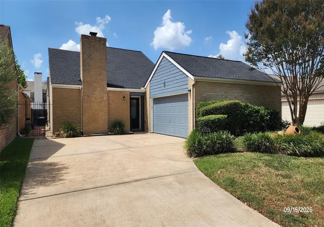 Photo 1 of Single family home for sale at 2230 Ashford Holw Ln, Houston, TX 77077 | MLS# 41933511 | Listing updated on 2026-10-08