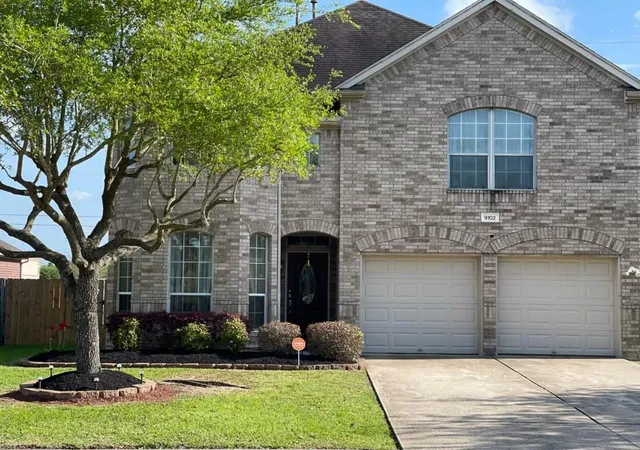 Photo 1 of Single family home for sale at 9102 Sunrise Trl, Pearland, TX 77584 | MLS# 46487948 | Listing updated on 2026-09-05
