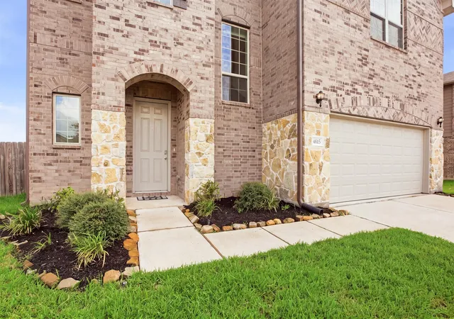 Photo 3 of Single family home for sale at 4615 Bartagrass Dr, Richmond, TX 77469 | MLS# 12717152 | Listing updated on 2026-09-25