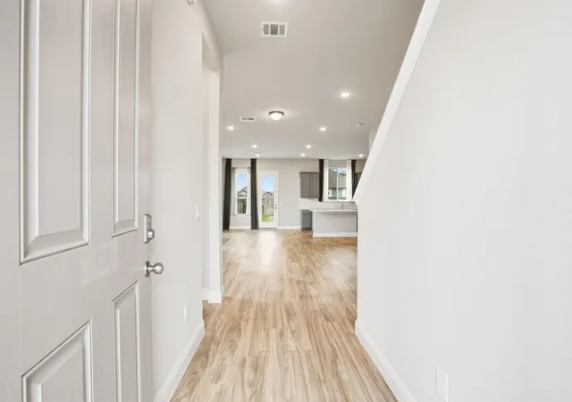 Photo 4 of Single family home for sale at 4615 Bartagrass Dr, Richmond, TX 77469 | MLS# 12717152 | Listing updated on 2026-09-25