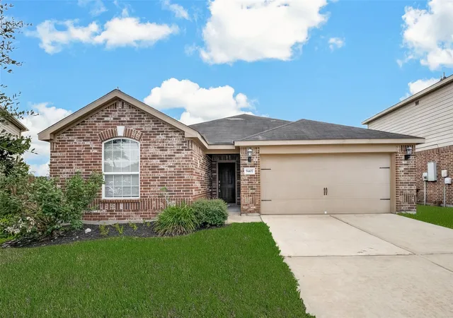 Photo 1 of Single family home for sale at 9407 Grand Spark Dr, Rosharon, TX 77583 | MLS# 41837538 | Listing updated on 2026-09-22