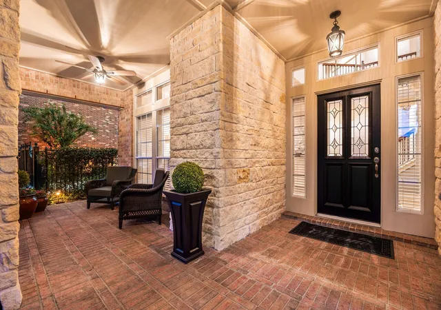 Photo 4 of Single family home for sale at 25515 Autumnwind Ct, Katy, TX 77494 | MLS# 66507537 | Listing updated on 2026-09-14