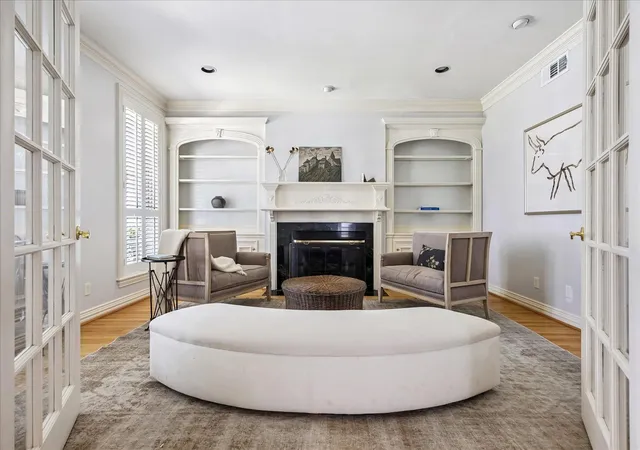 Photo 3 of Sale Pending at 1815 Albans Rd, Houston, TX 77005 | MLS# 42672740 | Listing updated on 2026-10-02