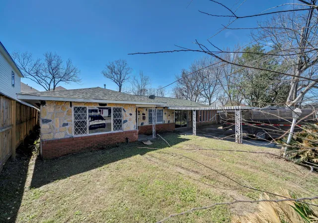 Photo 1 of Single family home for sale at 3826 Noah St, Houston, TX 77021 | MLS# 37949444 | Listing updated on 2026-09-14