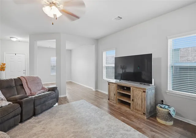 Photo 4 of Single family home for sale at 1523 Barras St, Alvin, TX 77511 | MLS# 24430551 | Listing updated on 2026-10-07