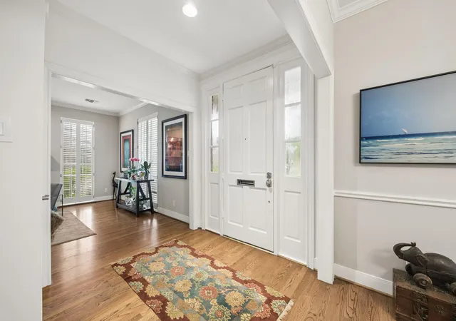 Photo 2 of Single family home for sale at 4900 Florence St, Bellaire, TX 77401 | MLS# 61135686 | Listing updated on 2026-10-04