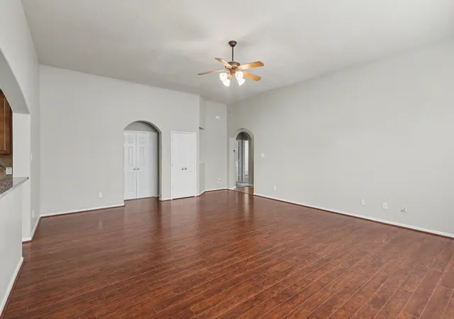 Photo 4 of Single family home for sale at 8307 Mandalay Bay Dr, Baytown, TX 77523 | MLS# 2069216 | Listing updated on 2026-09-11