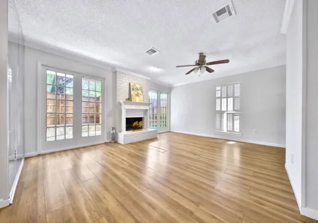 Photo 4 of Townhouse for sale at 7846 Kendalia Dr, Houston, TX 77036 | MLS# 49028082 | Listing updated on 2026-09-08