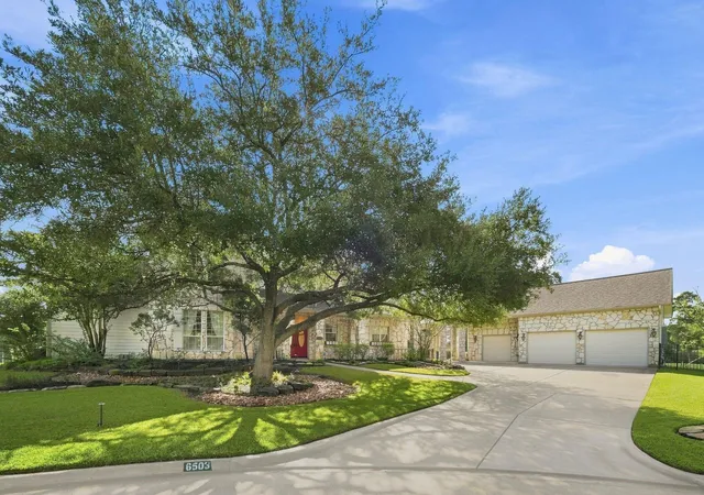 Photo 2 of Single family home for sale at 6503 Sussex Ct, Spring, TX 77389 | MLS# 54482600 | Listing updated on 2026-09-14
