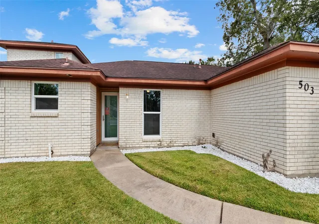 Photo 2 of Single family home for sale at 503 Allen Ct, Alvin, TX 77511 | MLS# 18306364 | Listing updated on 2026-09-20