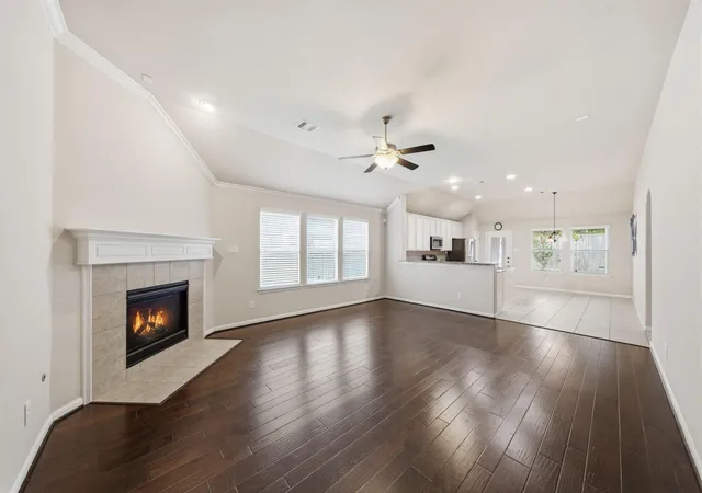 Photo 4 of Single family home for sale at 7611 Willow School Dr, Spring, TX 77389 | MLS# 27992393 | Listing updated on 2026-09-12