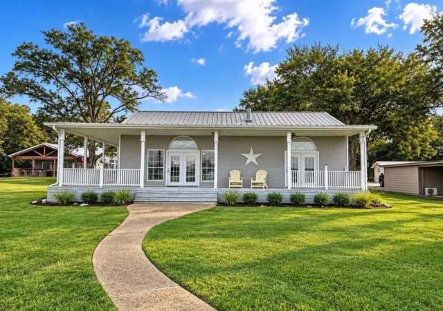 Photo 2 of Sale Pending at 20283 Lakeshore Dr, Thornton, TX 76687 | MLS# 55079327 | Listing updated on 2026-10-06