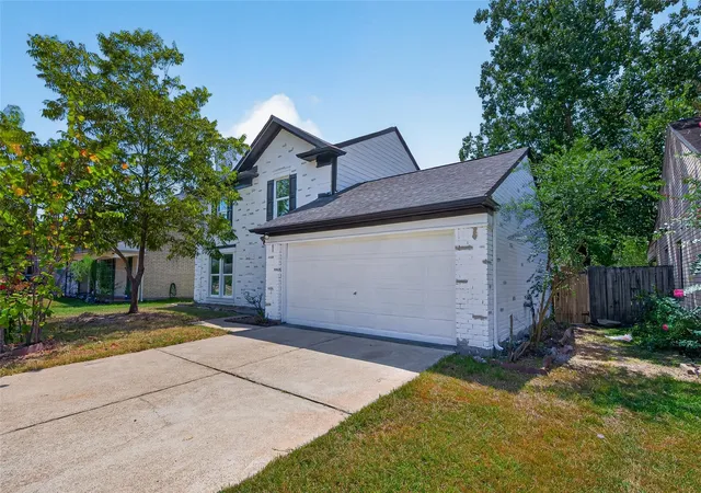 Photo 2 of Single family home for sale at 13515 Harpers Brg Dr, Houston, TX 77041 | MLS# 86006828 | Listing updated on 2026-09-05