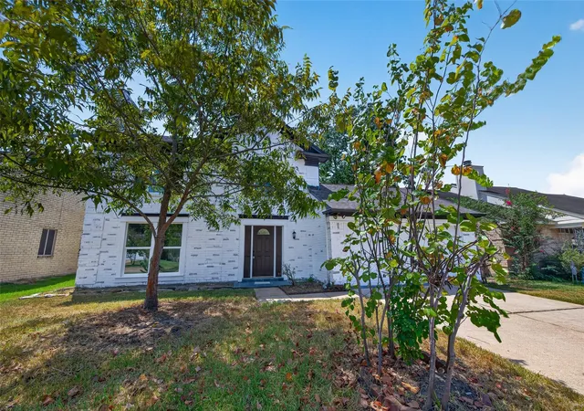 Photo 3 of Single family home for sale at 13515 Harpers Brg Dr, Houston, TX 77041 | MLS# 86006828 | Listing updated on 2026-09-05