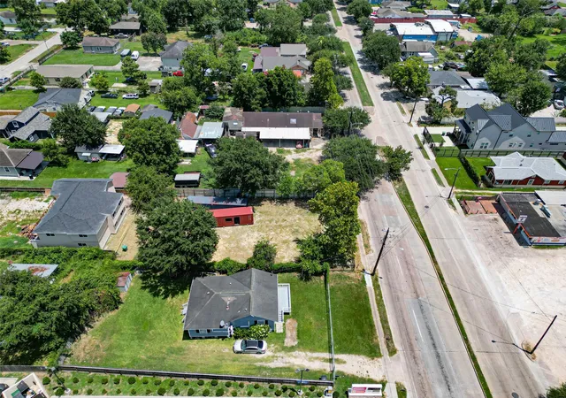 Photo 2 of Land for sale at 611 E Crosstimbers St, Houston, TX 77022 | MLS# 52954585 | Listing updated on 2026-09-20