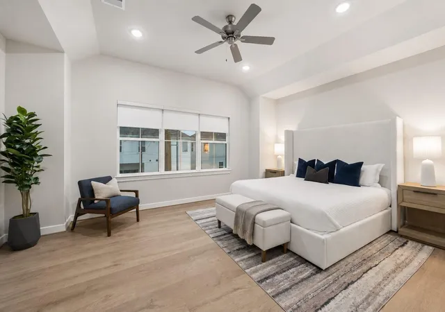 Single family home for sale at 6346 Paddington Bnd Dr, Houston, TX 77008 | MLS# 93411557 | Listing updated on 2026-09-20