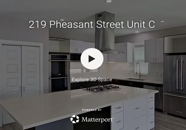 Photo 2 of Townhouse for sale at 219 Pheasant St #C, Houston, TX 77018 | MLS# 29681918 | Listing updated on 2026-09-20